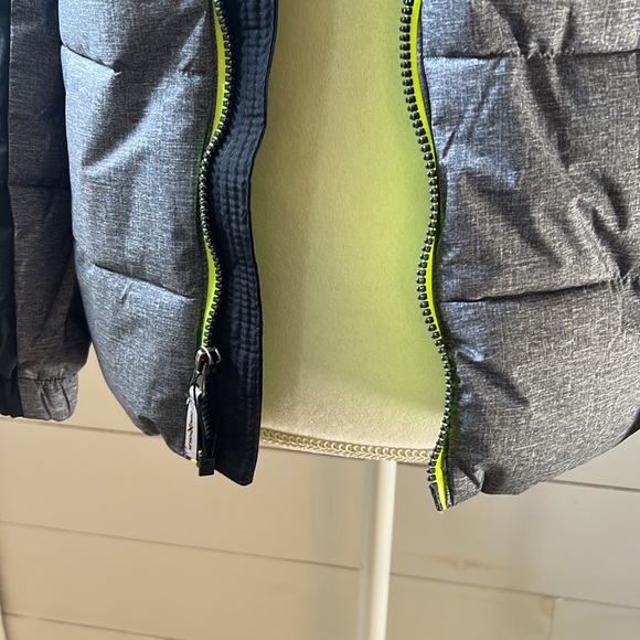 Zero X posur grey, black, lime green boys coat - Picture 4 of 6